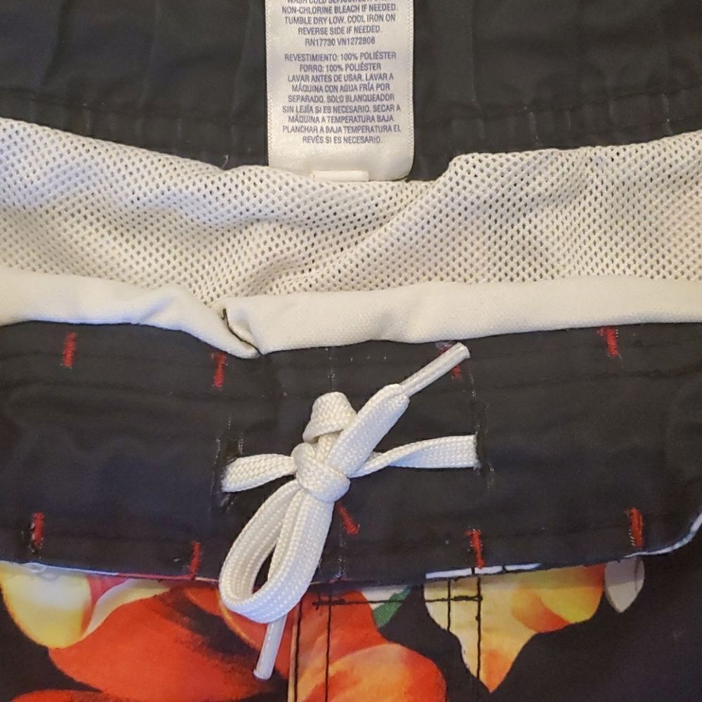 Boys Swim Trunks XL  - Picture 3 of 5